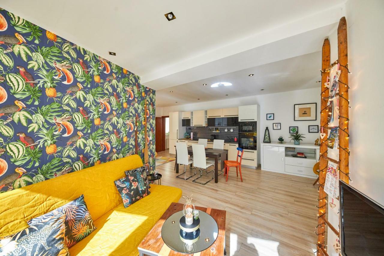 Pineapple Apartment Bratislava Luaran gambar