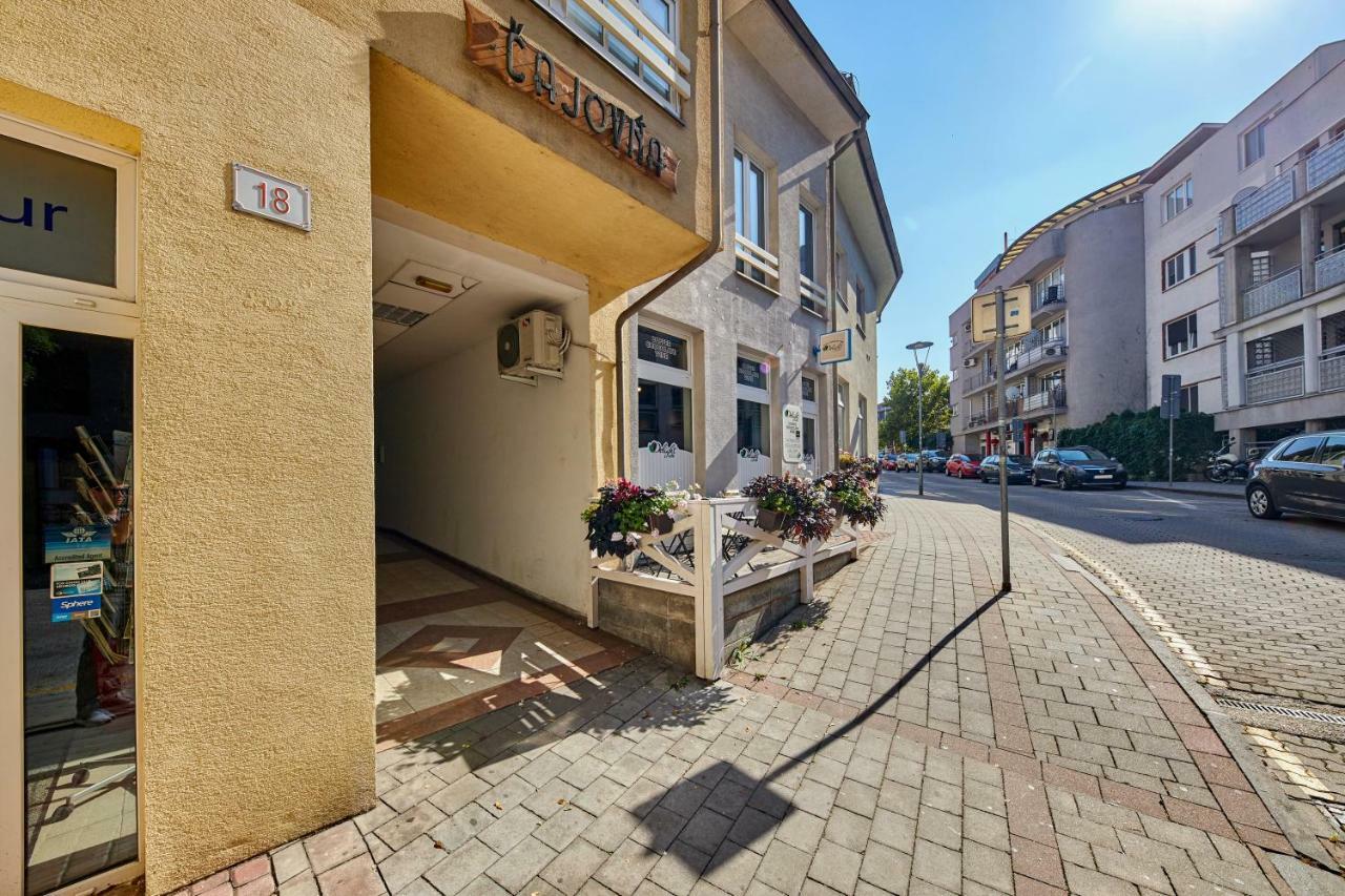 Pineapple Apartment Bratislava Luaran gambar